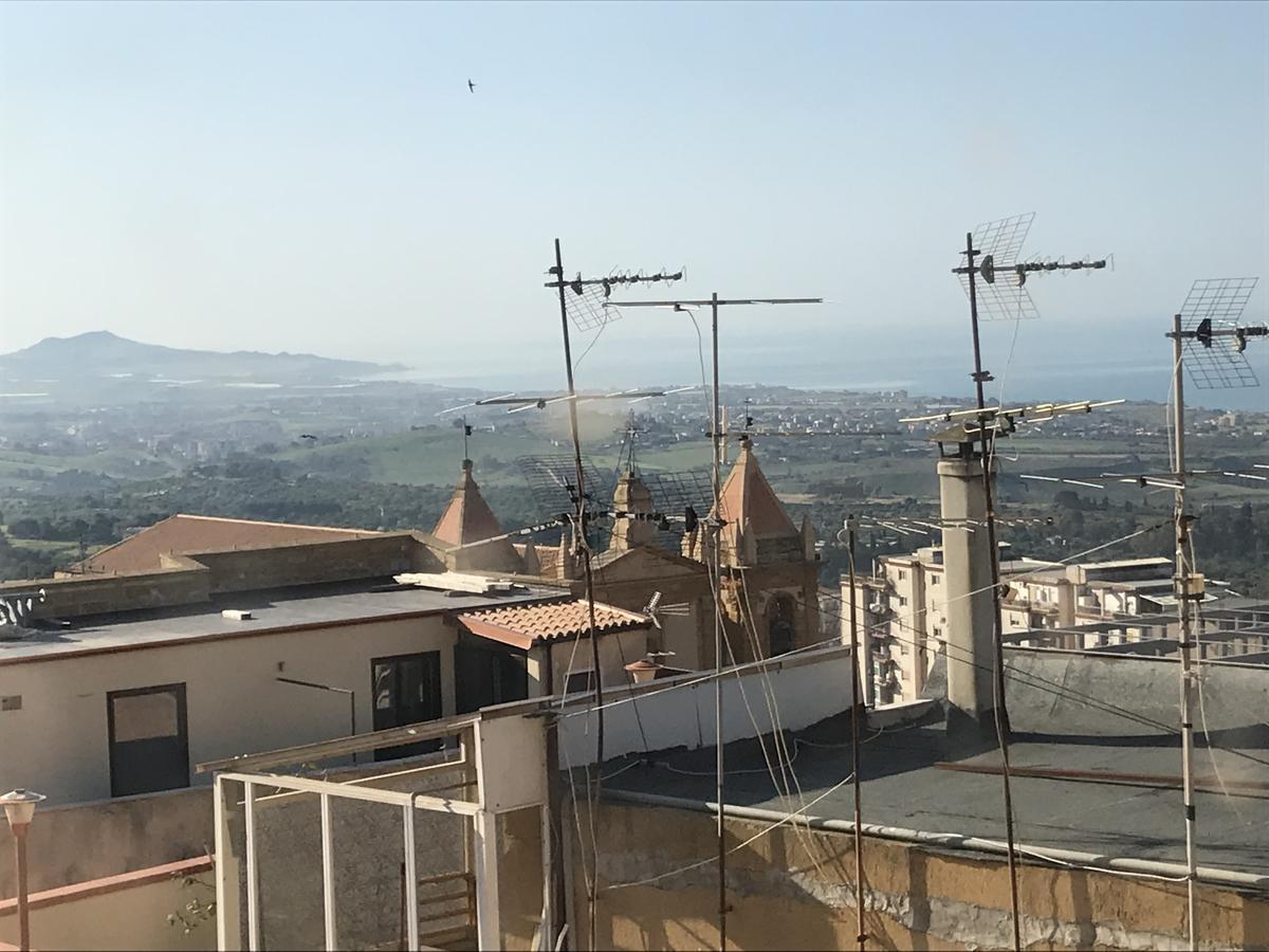 B&B Batara - "La Terrazza Del Centro" Agrigento Exterior photo